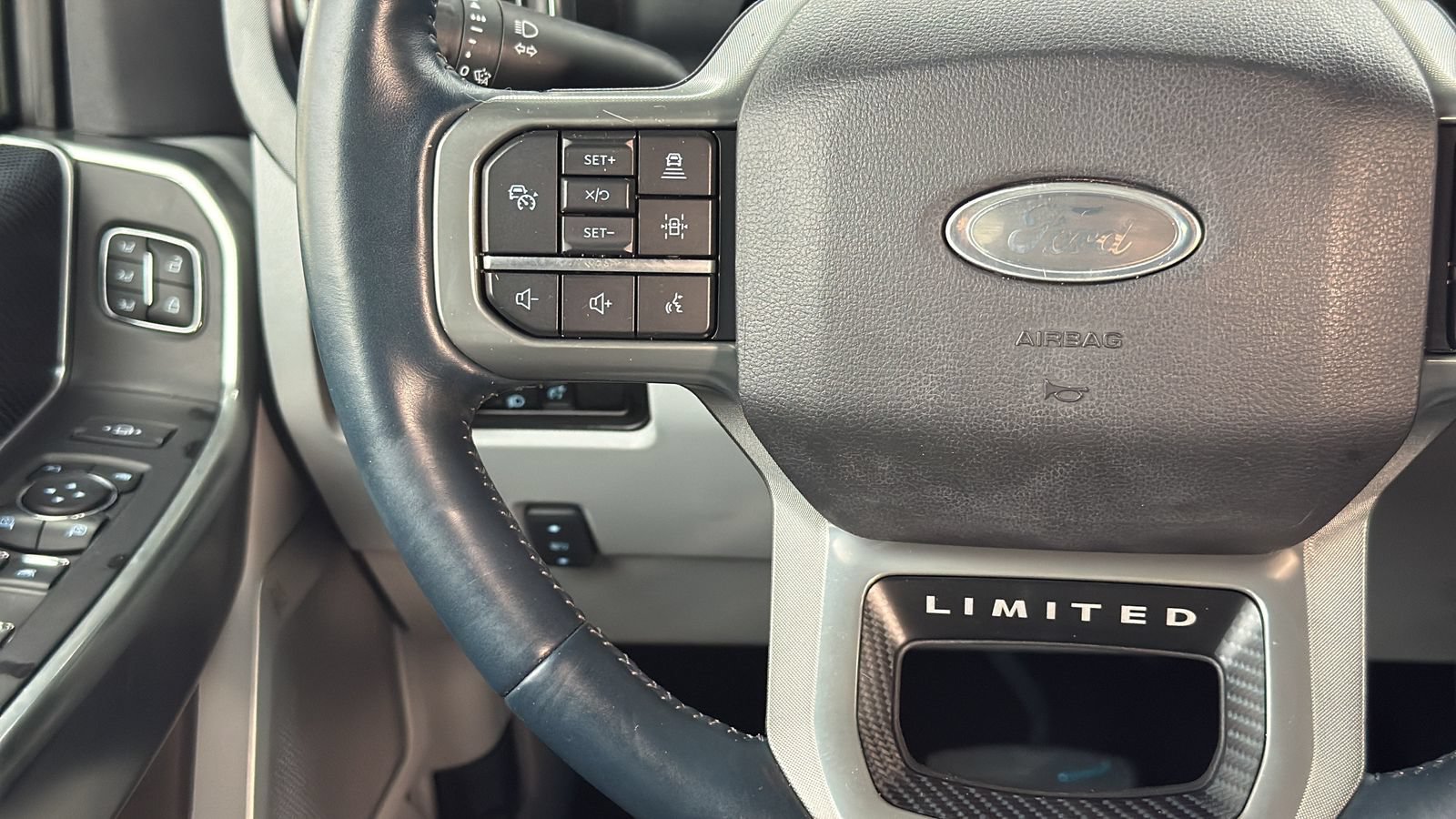 Certified 2024 Ford F250 Limited w/ FX4 Off-Road Package AWD/4WD image 17