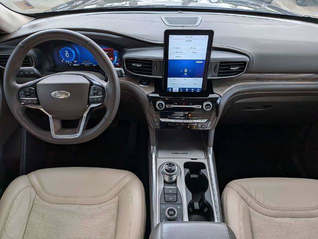 Certified 2022 Ford Explorer Platinum w/ Equipment Group 601A AWD/4WD image 14