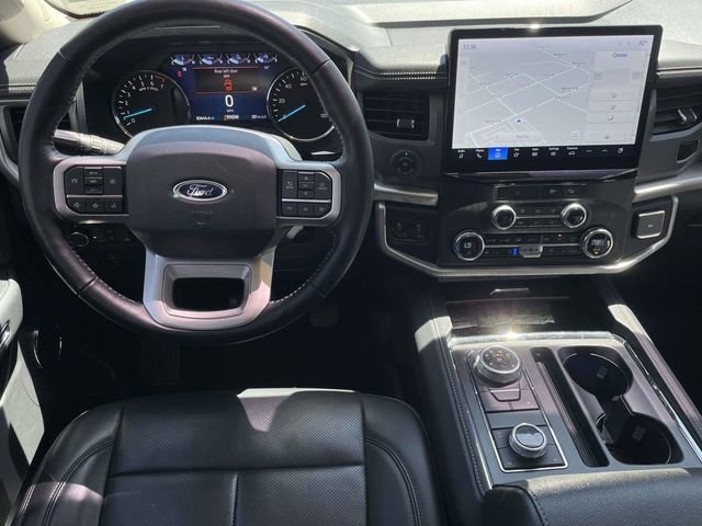 Certified 2023 Ford Expedition XLT image 10