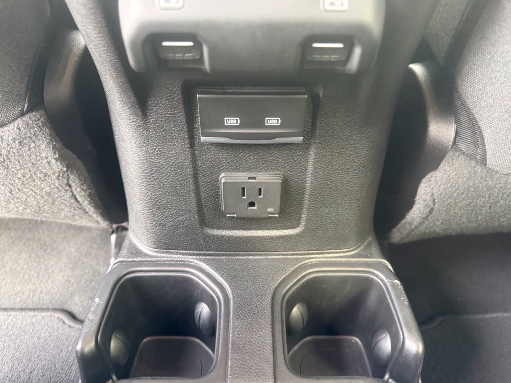 Used 2024 Jeep Wrangler Unlimited Sahara AWD/4WD image 45