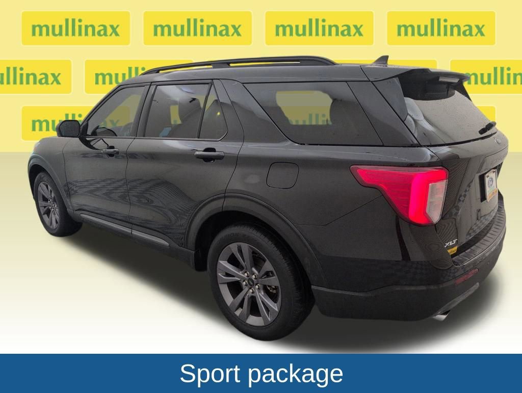 Certified 2023 Ford Explorer XLT w/ Equipment Group 202A image 3