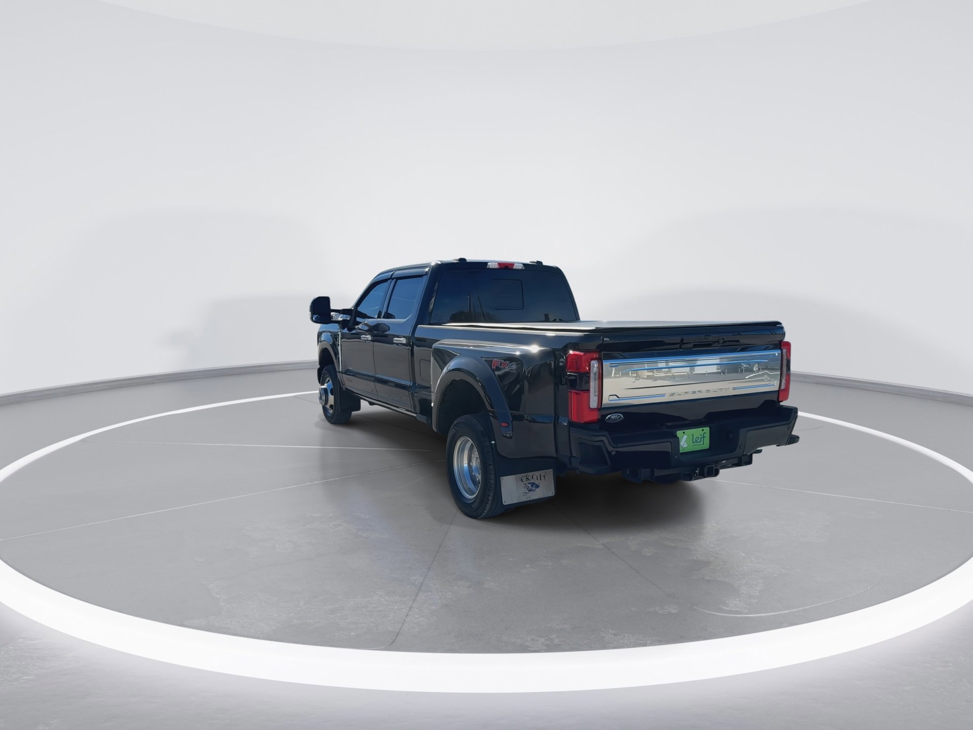 Certified 2025 Ford F350 Platinum w/ Platinum Plus Package image 7