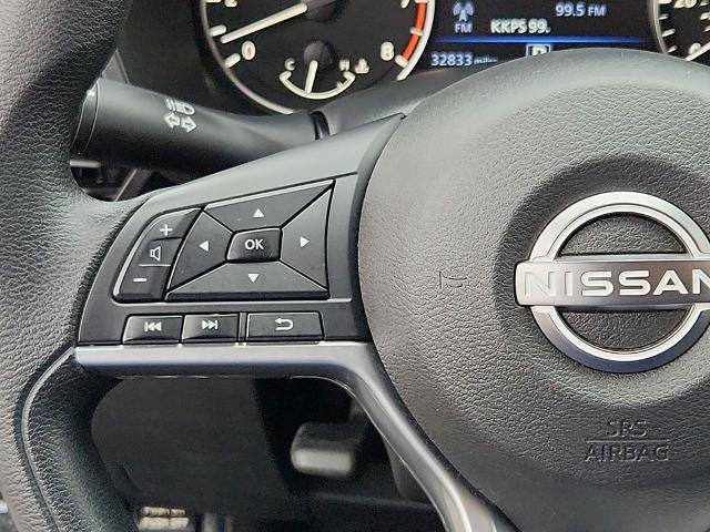 Used 2025 Nissan Altima 2.5 SV FWD image 25