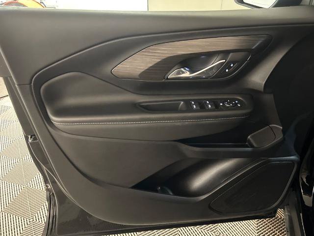 Used 2024 GMC Terrain SLE FWD image 13
