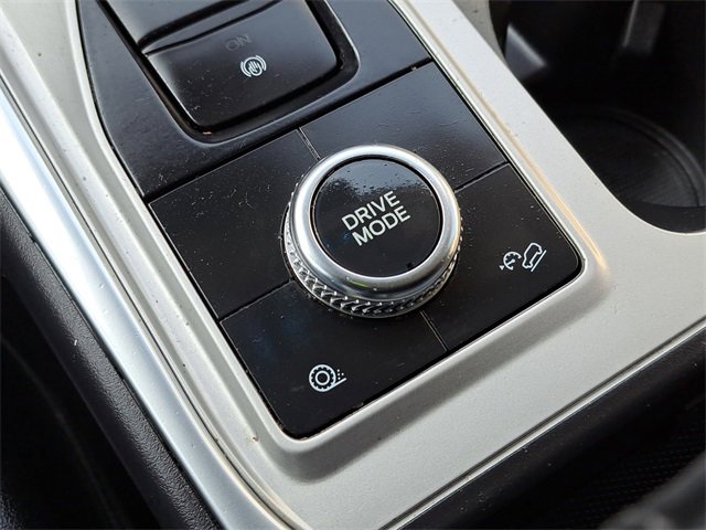 Certified 2022 Ford Explorer XLT w/ Equipment Group 202A image 16