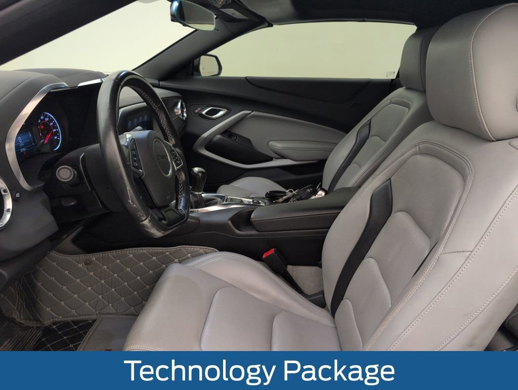 Used 2023 Chevrolet Camaro LT w/ RS Package image 10