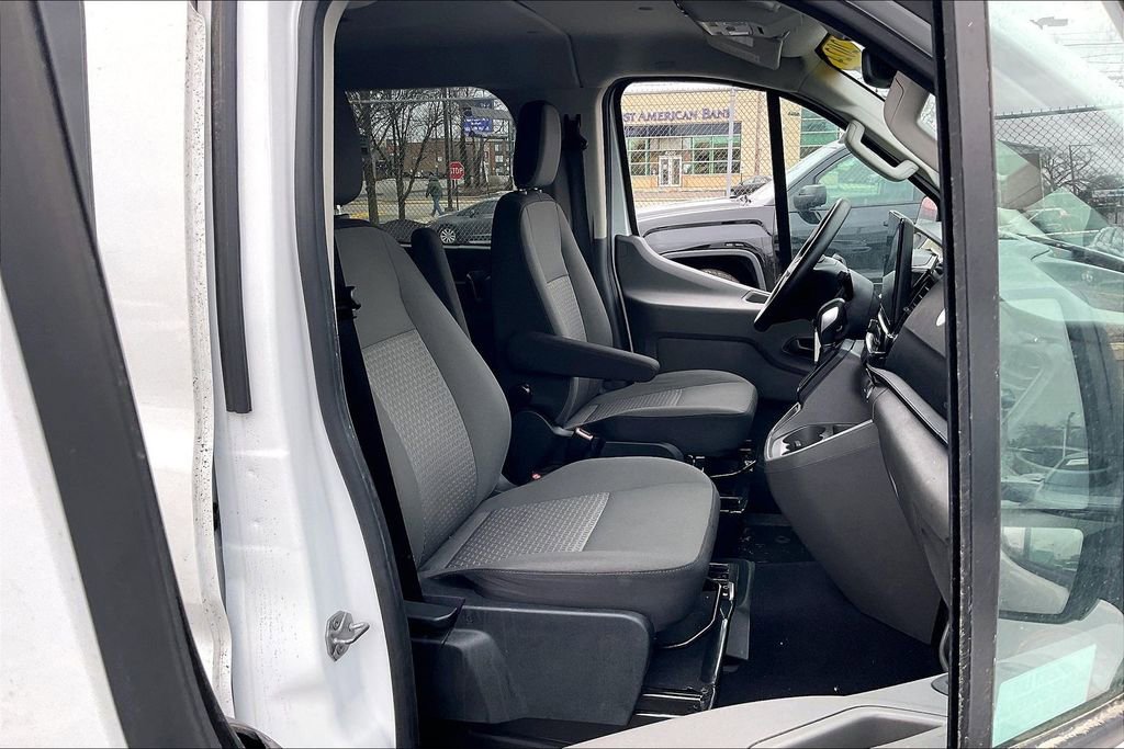 Certified 2024 Ford Transit 350 XLT image 6
