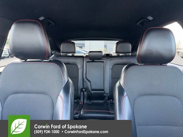 Certified 2025 Ford Escape ST-Line Select AWD/4WD image 35