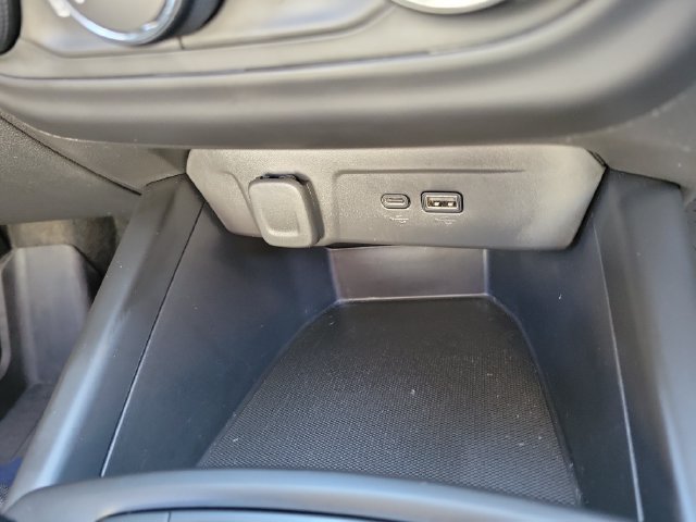 Used 2026 Chevrolet Trax LS w/ LS Convenience Package FWD image 25