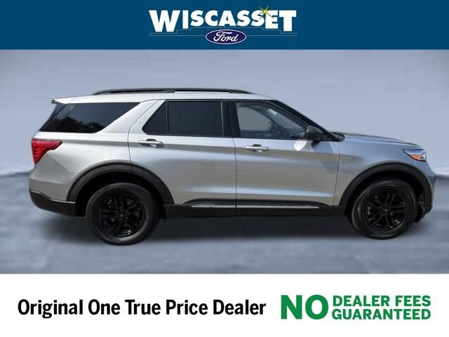 Certified 2022 Ford Explorer XLT w/ Equipment Group 202A image 6