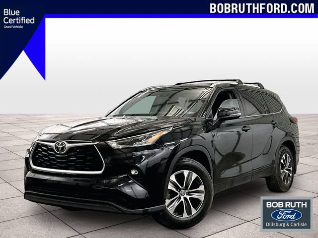 Used 2022 Toyota Highlander XLE AWD/4WD image 1