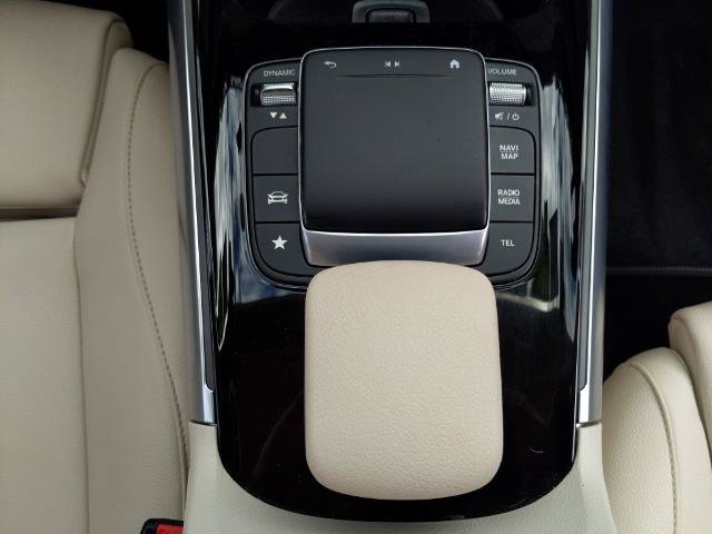 Used 2022 Mercedes-Benz GLA 250 4MATIC image 9
