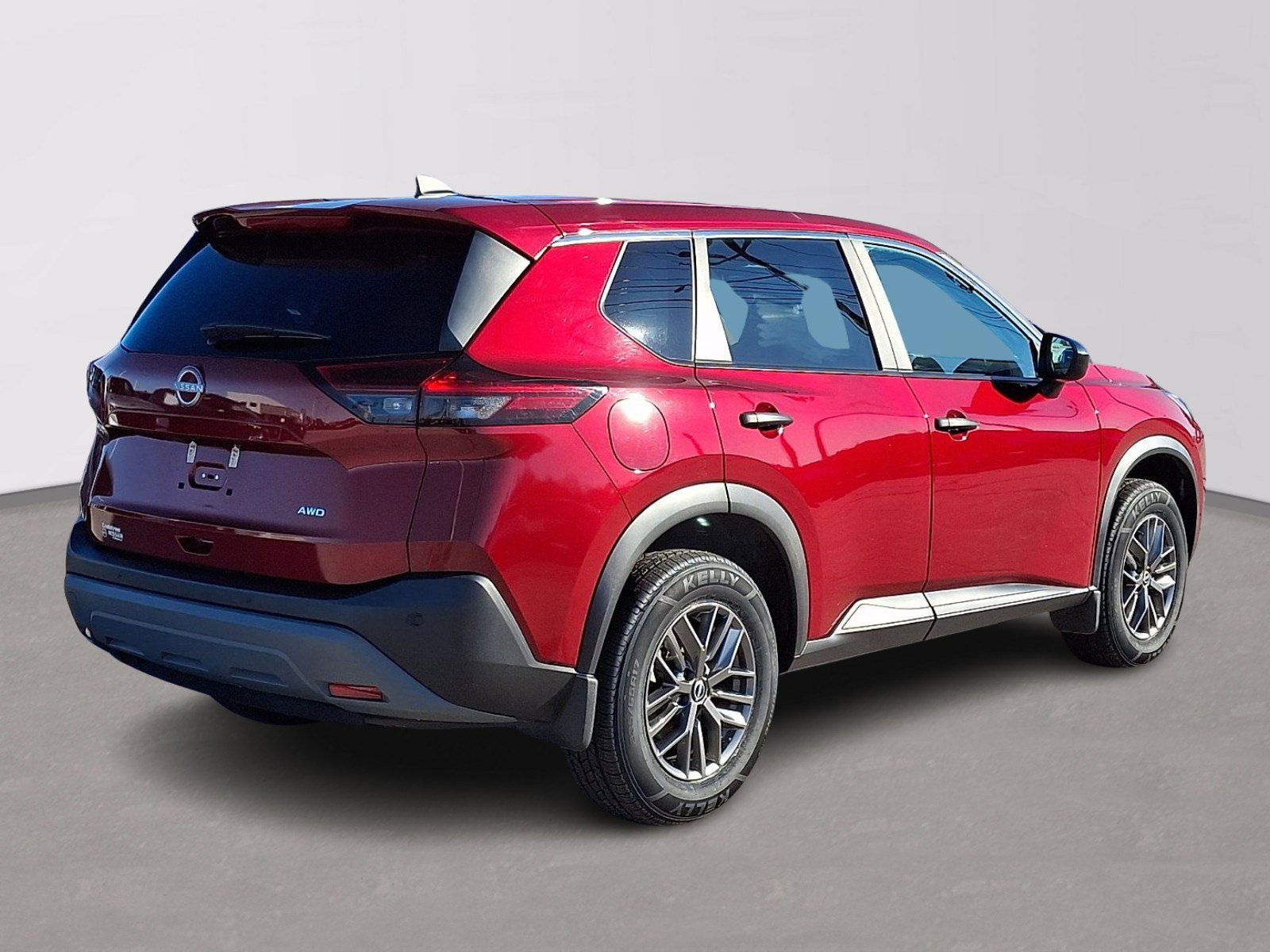 Used 2023 Nissan Rogue S image 6