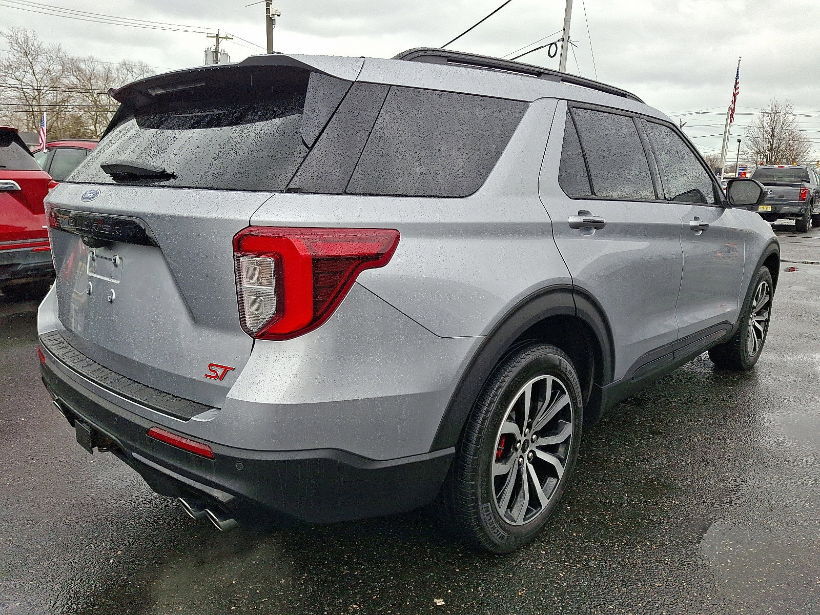 Certified 2023 Ford Explorer ST w/ ST High-Performance Pack image 5