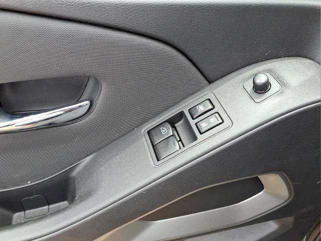 Used 2024 Nissan Frontier SV w/ SV Convenience Package RWD image 13