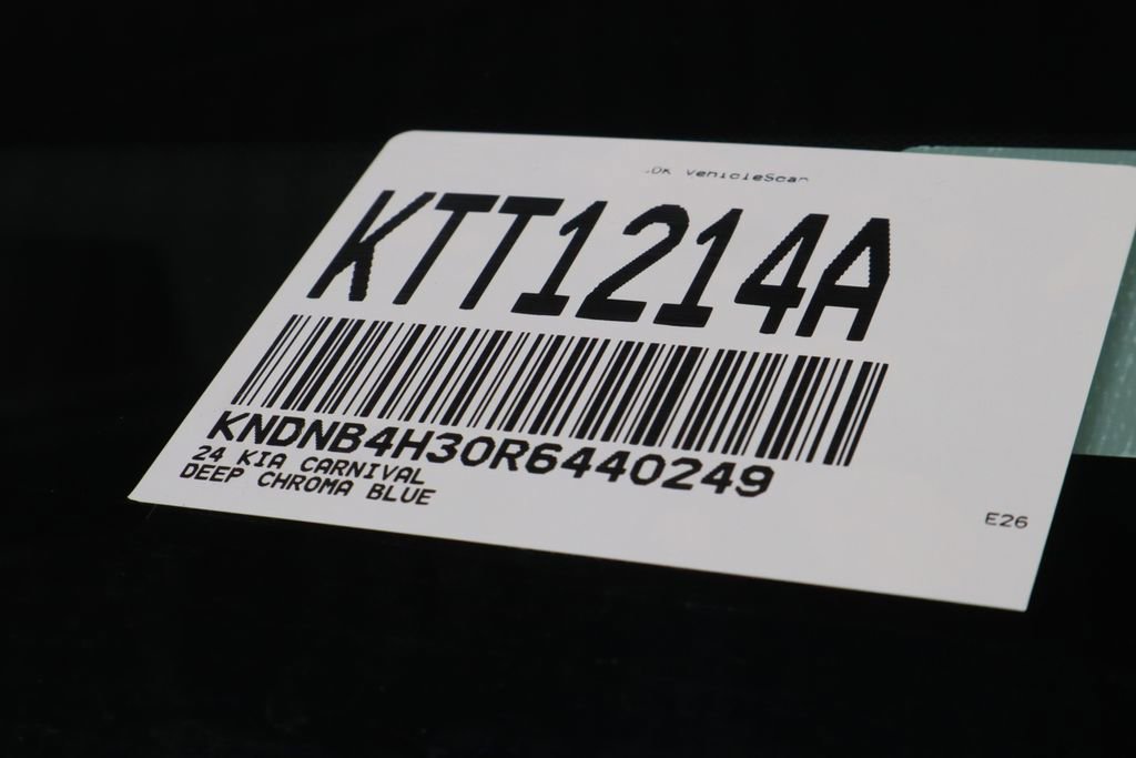 Used 2024 Kia Carnival LX FWD image 34