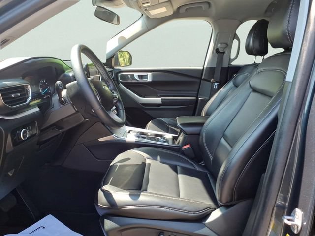 Certified 2023 Ford Explorer XLT w/ Equipment Group 202A AWD/4WD image 14