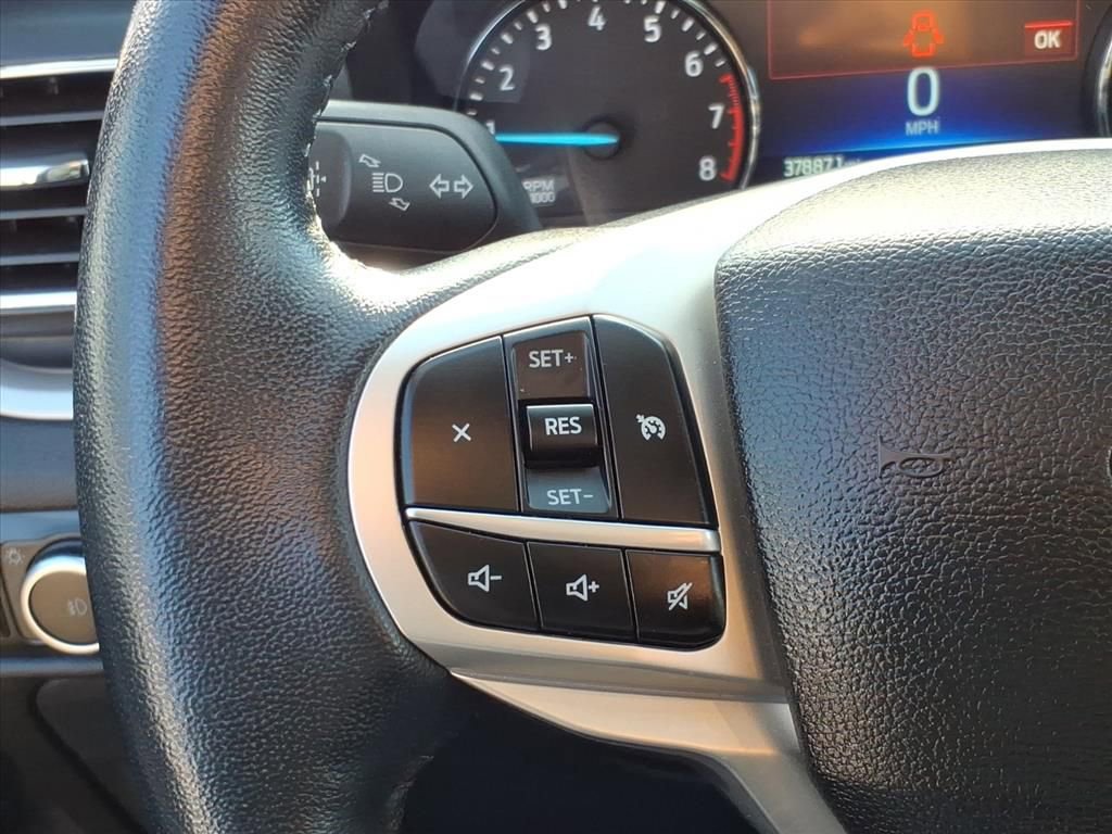 Certified 2023 Ford Explorer XLT w/ Equipment Group 202A image 17