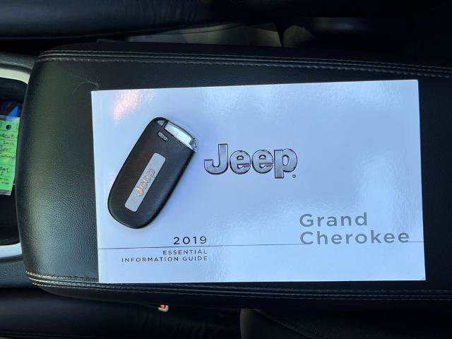 Used 2019 Jeep Grand Cherokee Altitude AWD/4WD image 20