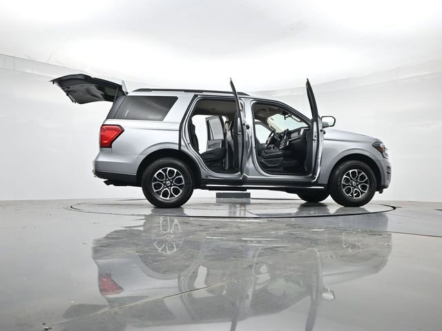 Certified 2023 Ford Expedition XLT image 53