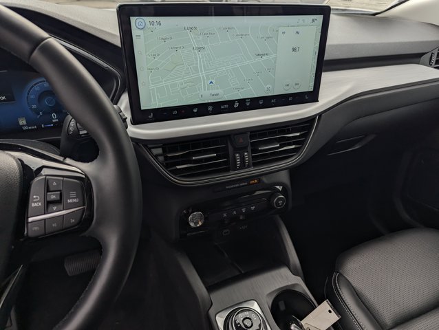 Certified 2025 Ford Escape Platinum AWD/4WD image 12
