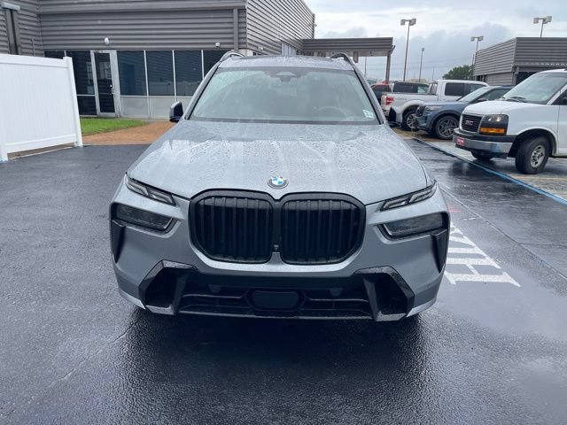 Used 2024 BMW X7 xDrive40i w/ M Sport Package AWD/4WD image 12