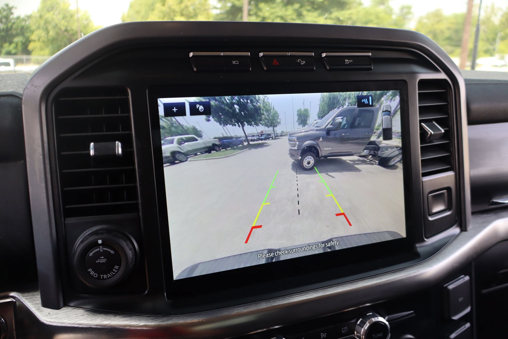 Certified 2022 Ford F150 Lariat AWD/4WD image 23