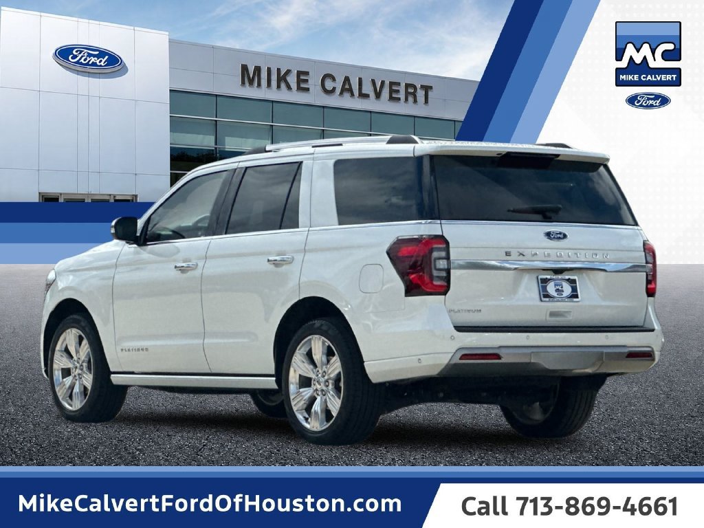 Certified 2024 Ford Expedition Platinum RWD image 3