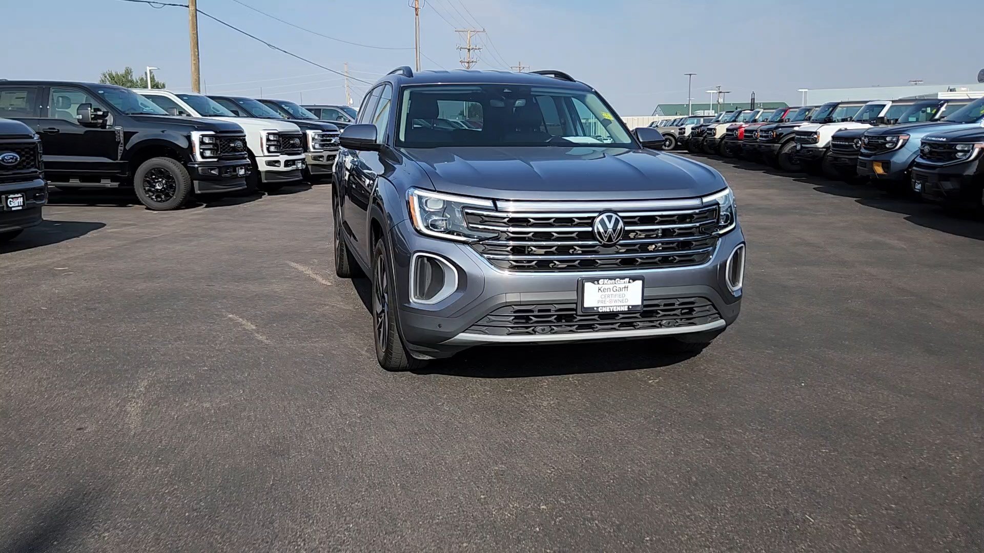 Used 2024 Volkswagen Atlas SE AWD/4WD image 4