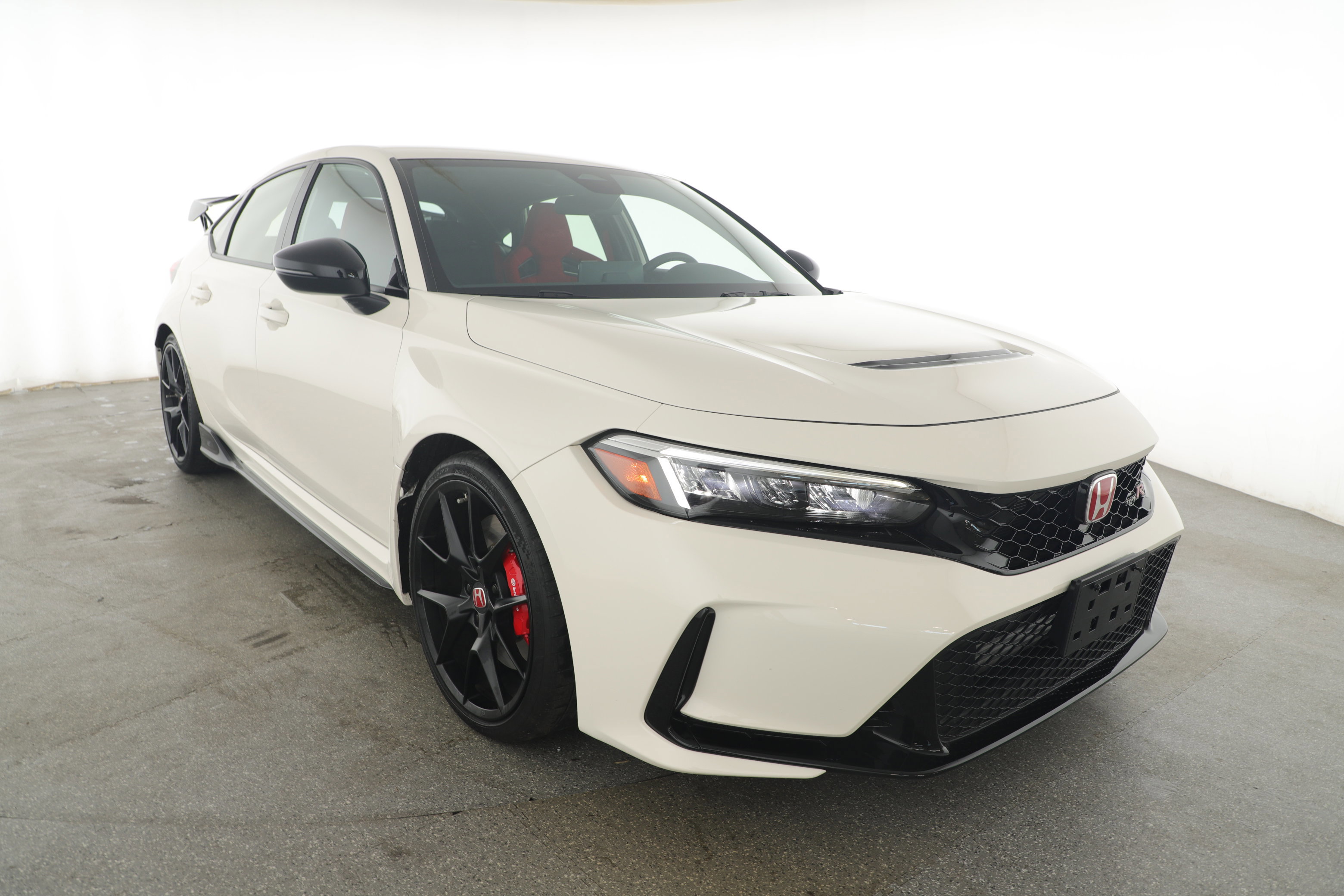 Used 2024 Honda Civic Type R image 3