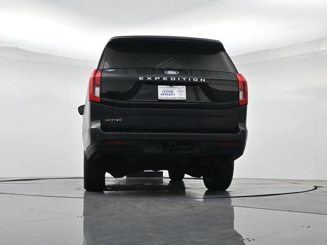 Certified 2025 Ford Expedition Active AWD/4WD image 45
