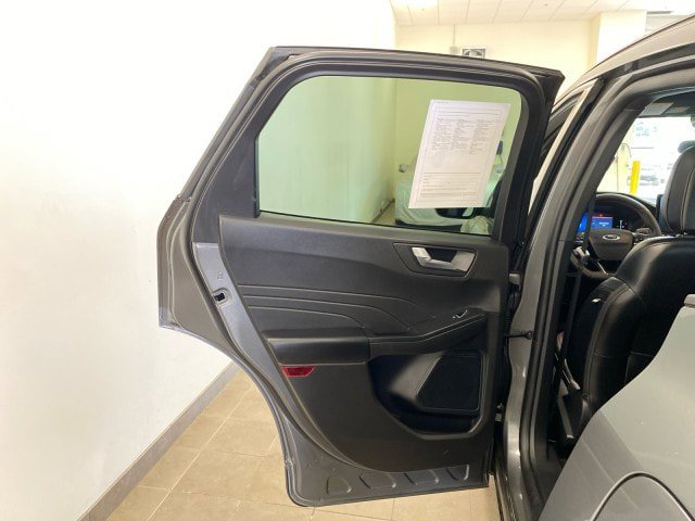 Certified 2025 Ford Escape ST-Line Select w/ Tech Pack #1 AWD/4WD image 9