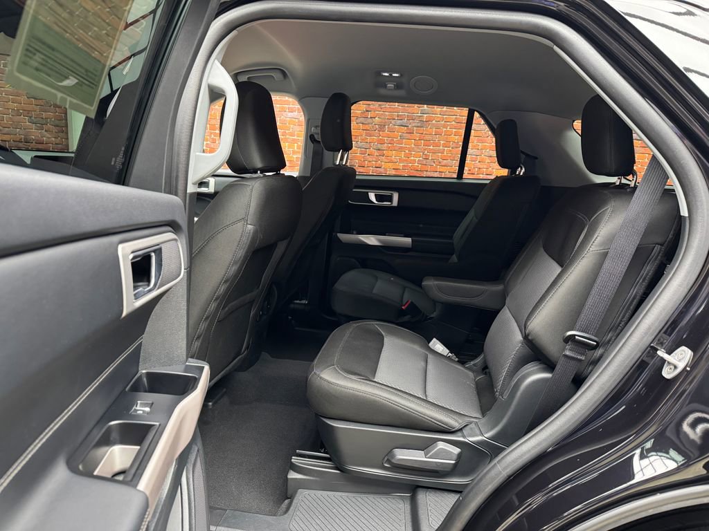 Certified 2023 Ford Explorer XLT w/ Class IV Trailer Tow Package AWD/4WD image 25