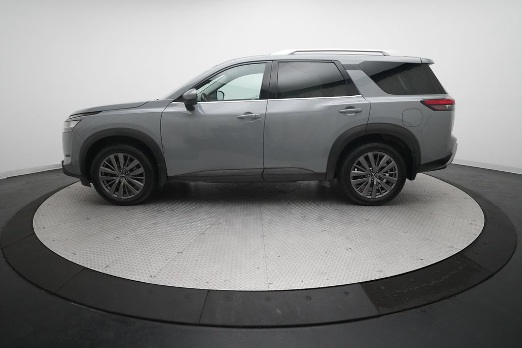 Used 2022 Nissan Pathfinder SL AWD/4WD image 24