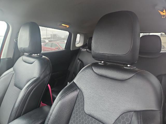 Used 2019 Jeep Compass Latitude image 10