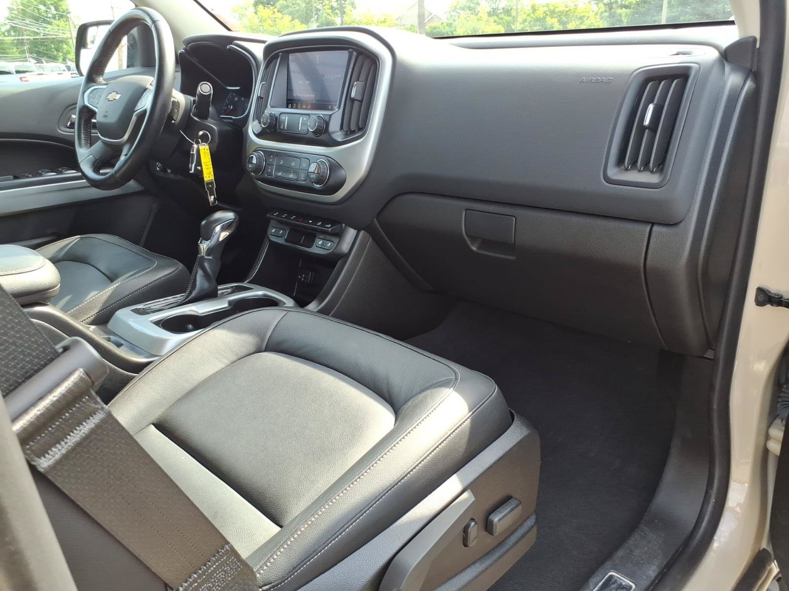 Used 2022 Chevrolet Colorado ZR2 w/ Colorado ZR2 Bison Edition AWD/4WD image 9