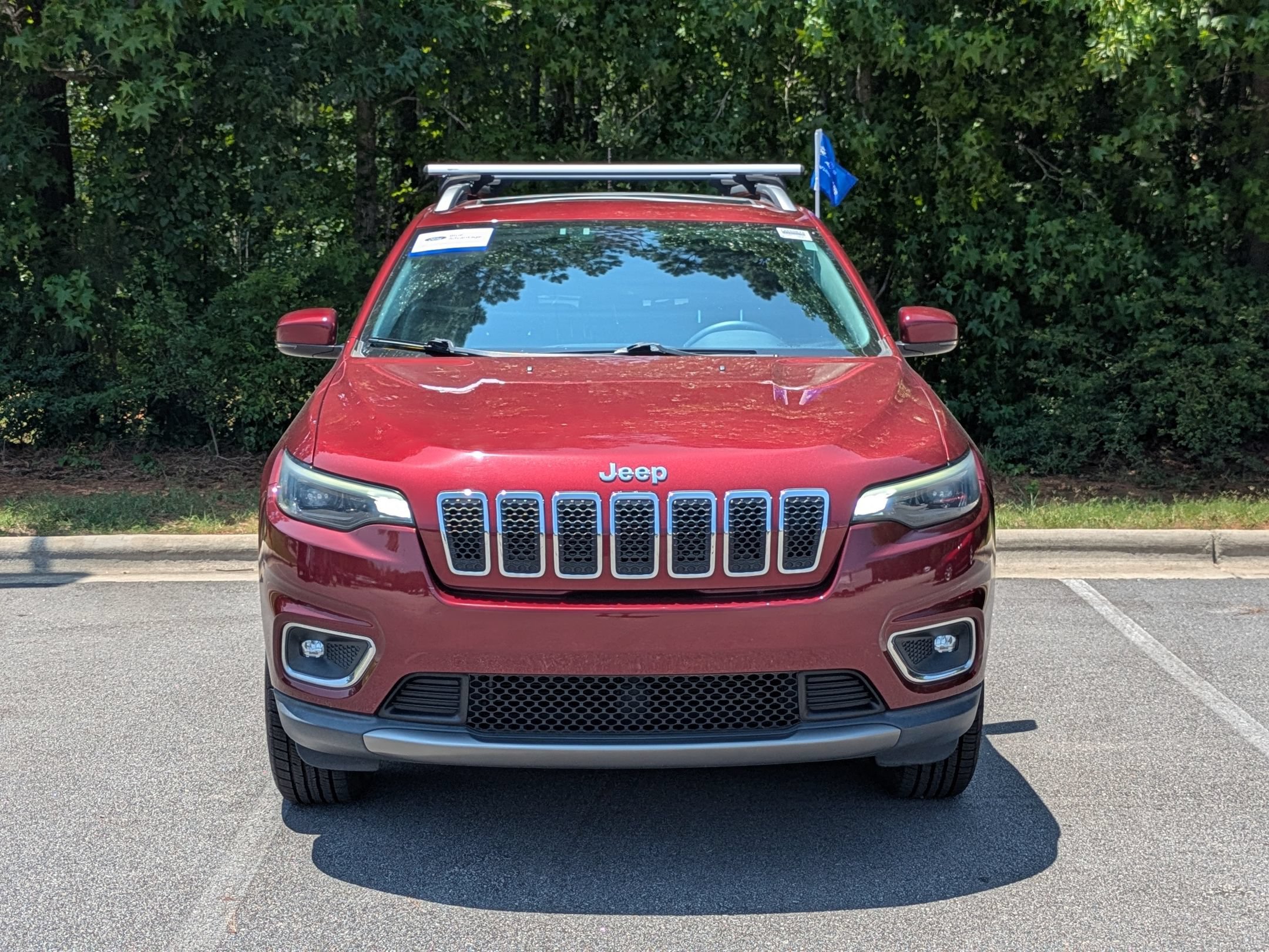 Used 2019 Jeep Cherokee Limited AWD/4WD image 7