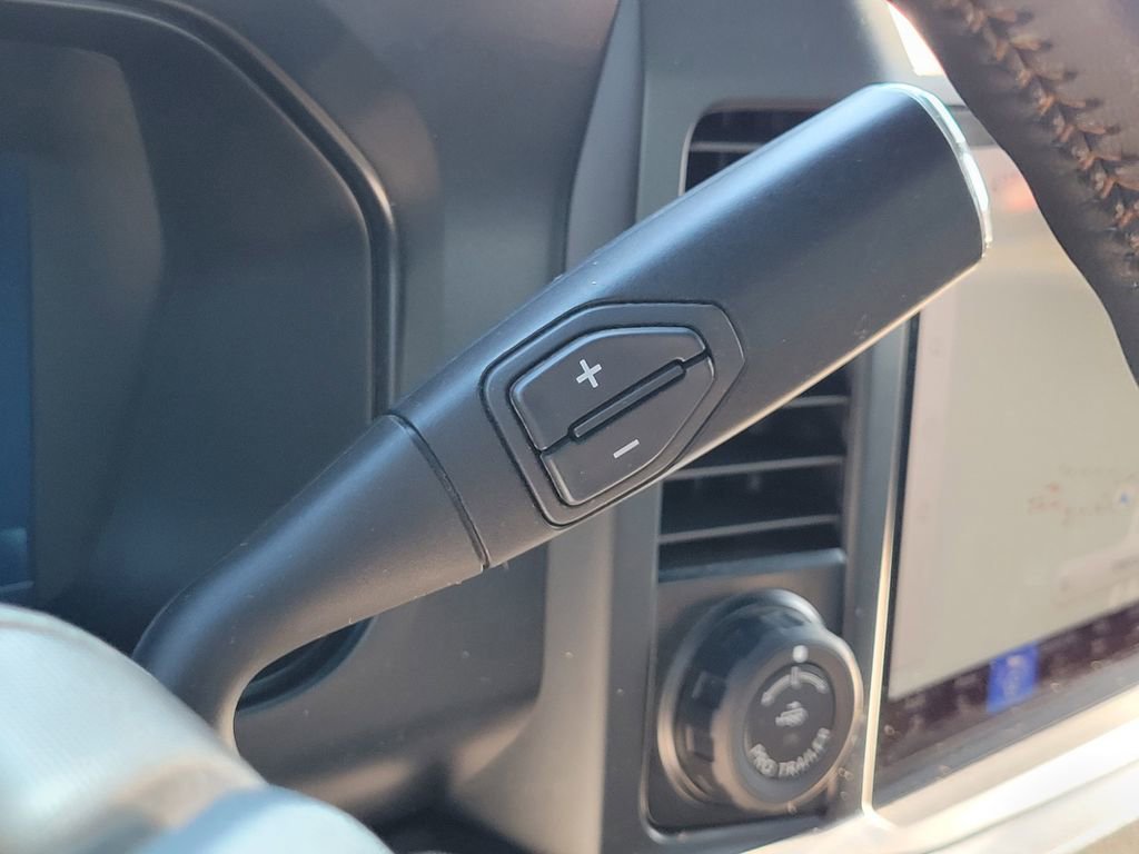 Certified 2024 Ford F350 Platinum image 30