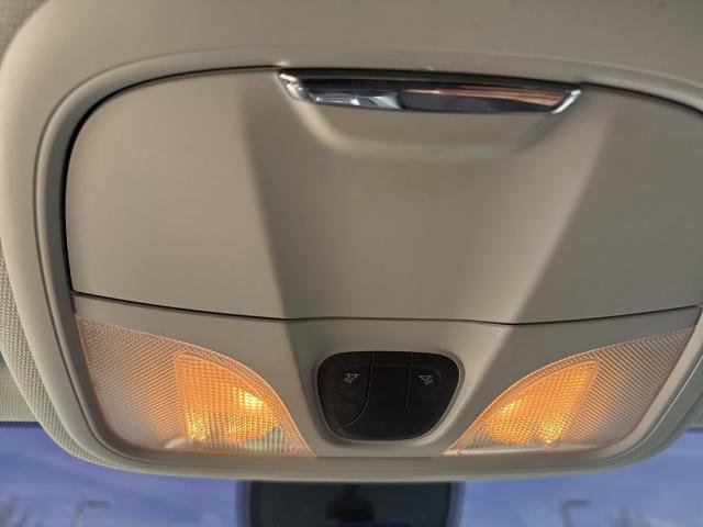 Used 2019 Jeep Cherokee Latitude w/ Popular Appearance Group image 22