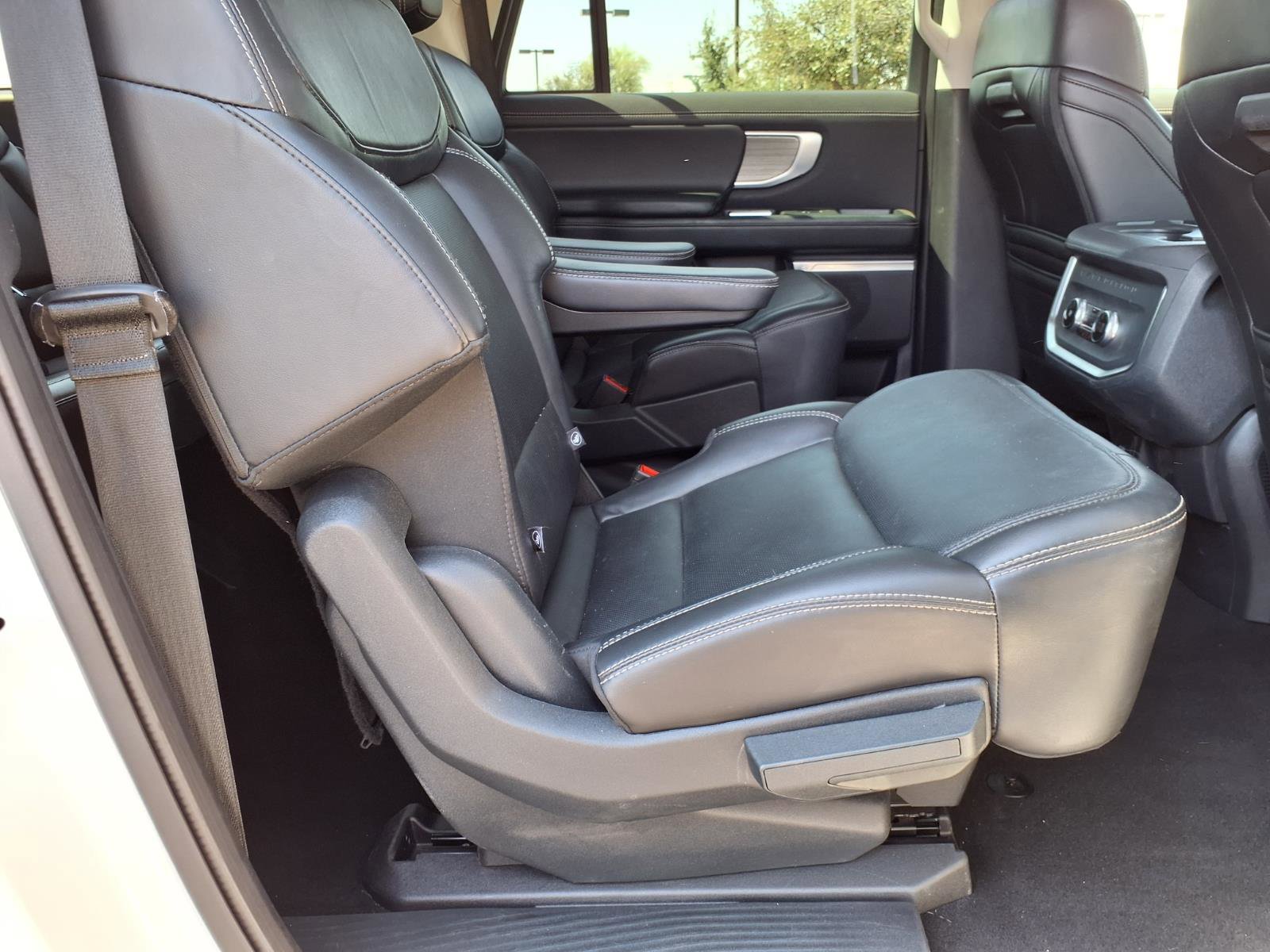 Certified 2025 Ford Expedition Max Platinum AWD/4WD image 14