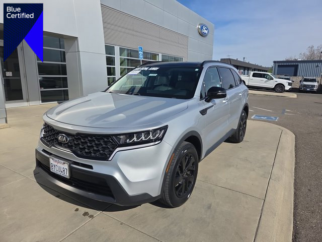 Used 2021 Kia Sorento S w/ Panoramic Sunroof Package