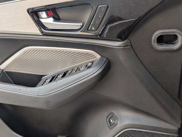 Used 2024 Acura MDX SH-AWD image 29