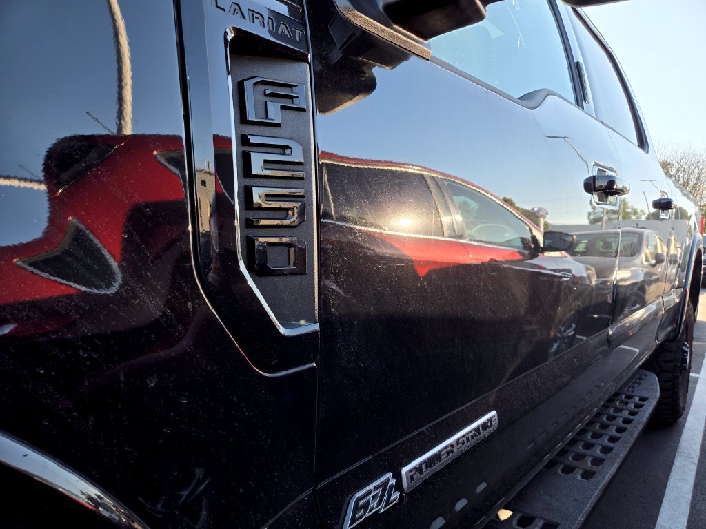 Certified 2021 Ford F250 Lariat AWD/4WD image 4