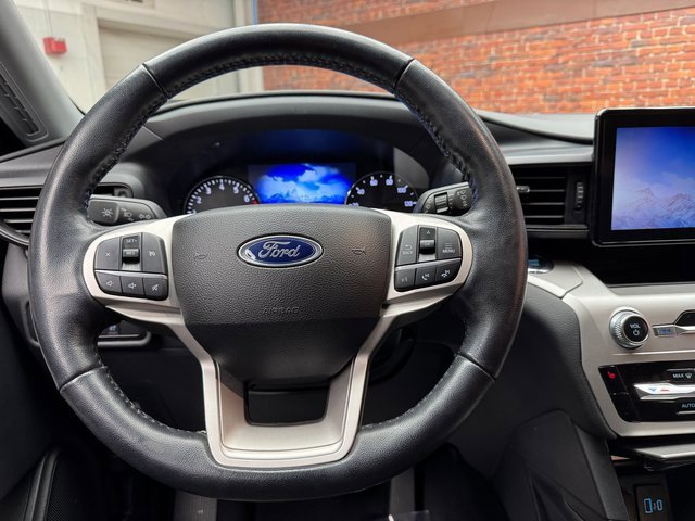 Certified 2022 Ford Explorer XLT image 14