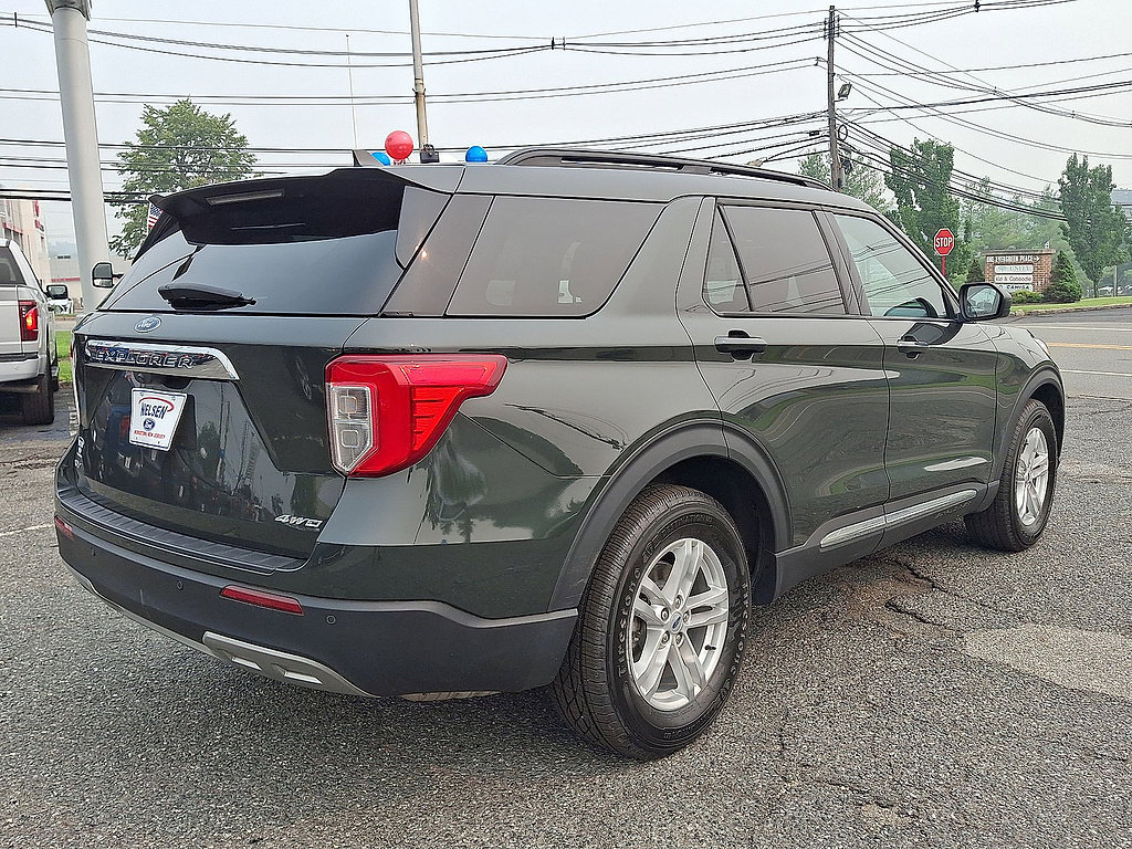 Certified 2023 Ford Explorer XLT w/ Equipment Group 202A AWD/4WD image 31