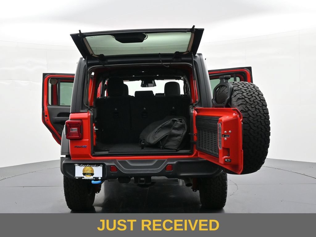Used 2025 Jeep Wrangler Unlimited Rubicon 4xe w/ Safety Group AWD/4WD image 31