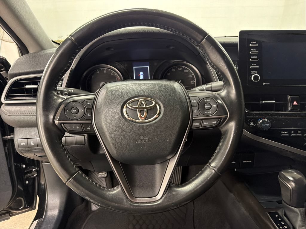 Used 2023 Toyota Camry SE w/ Convenience Package FWD image 18