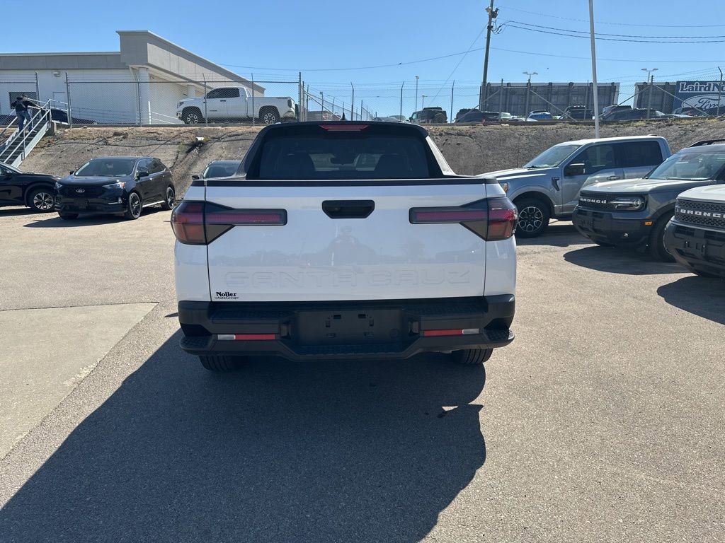 Used 2025 Hyundai Santa Cruz SEL FWD image 6