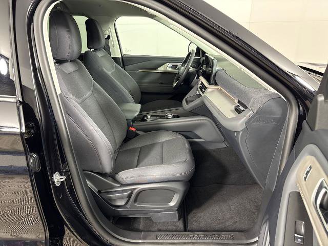 Certified 2026 Ford Explorer Active RWD image 5
