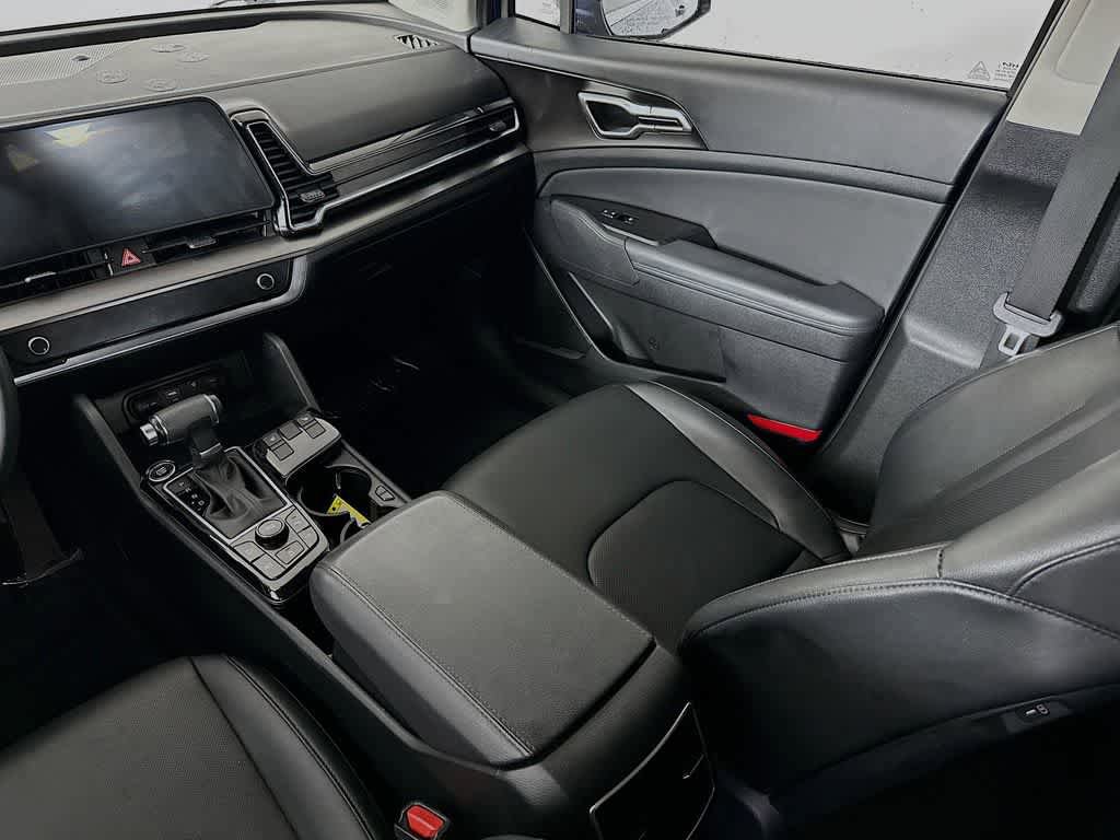 Used 2025 Kia Sportage EX FWD image 10